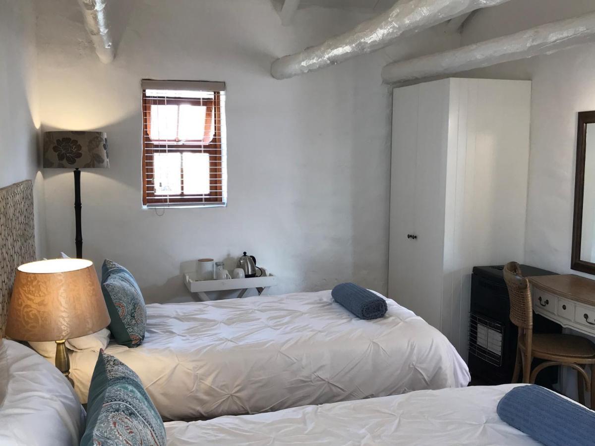 Raithby Winelands Historical Cottage Buitenkant foto