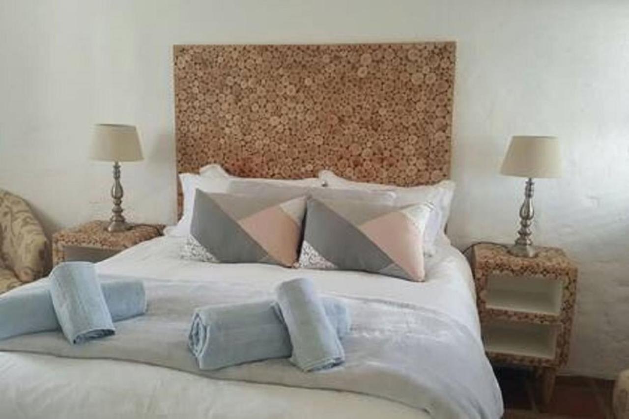 Raithby Winelands Historical Cottage Buitenkant foto